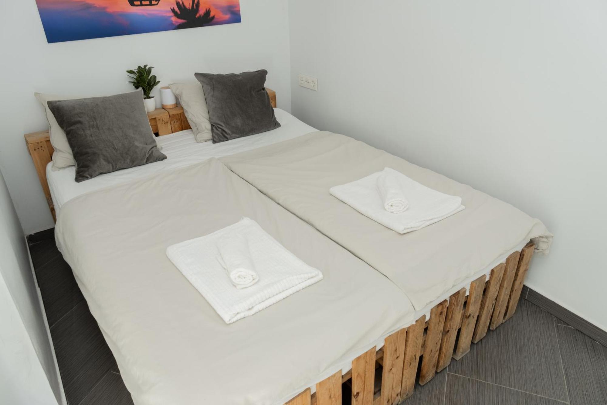 Surfersresidence Apartments Tarifa Bagian luar foto