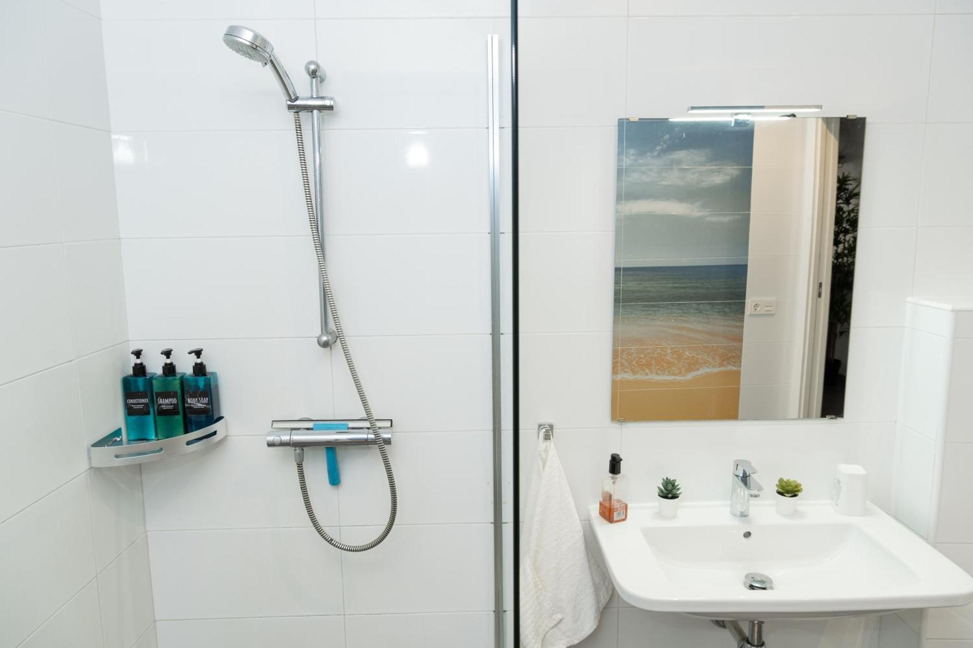 Surfersresidence Apartments Tarifa Bagian luar foto